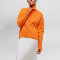 Loryn™ | Comfortable Sweater - Orange