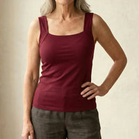 Roxanne | Built In Comfort Bra Tanktop - Burgundy