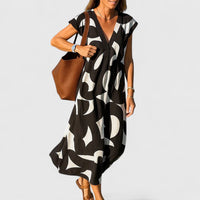 Lysandra | Sophisticated Women Maxi Dress - Black
