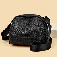 Soleil | Chic Lightweight Shell Crossbody Bag - Black