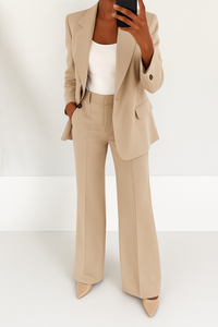 ELIZA | Set with a classic blazer - Beige