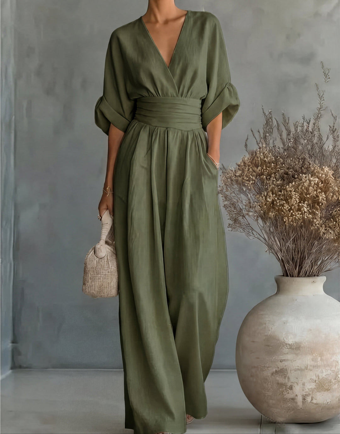 Daniela™ – Elegant V-Neck Wide Leg Jumpsuit