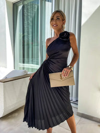 Eya™ | Elegant Floral One-Shoulder Maxi Dress - Black
